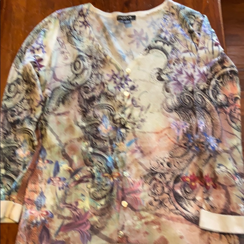 Sweater a beautiful watercolor buttondown